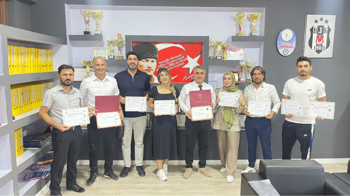 ATATÜRK ORTAOKULU BAŞARILARA DEVAM EDİYOR